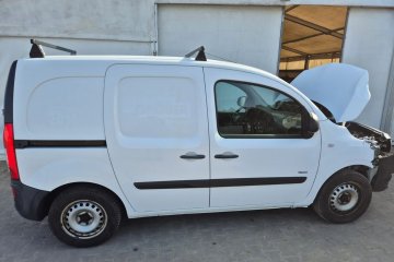 Niski Przebieg tylko 90 tyś km Klimatyzacja 3 osobowy E6