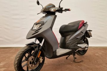2016 R ! SR TYphoon Aprilia 49cm Aerox Kisbee yamaha MGmoto WLKP